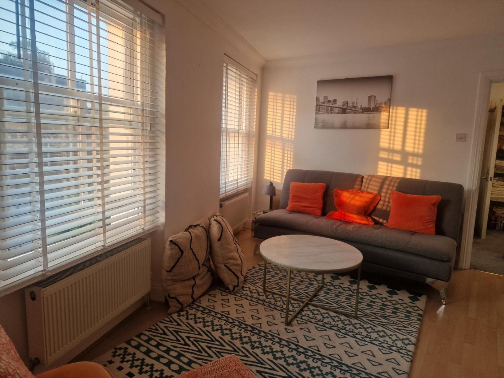 Appartamento Brondesbury Arms Londra Esterno foto